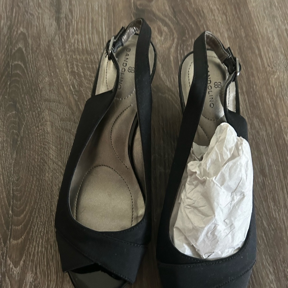 Bandolino sling back wedge black size 7 1/2